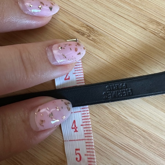 HERMES "Hapi 4": Black, Leather & Gold "H" Logo Wrap Bracelet - Picture 8 of 12